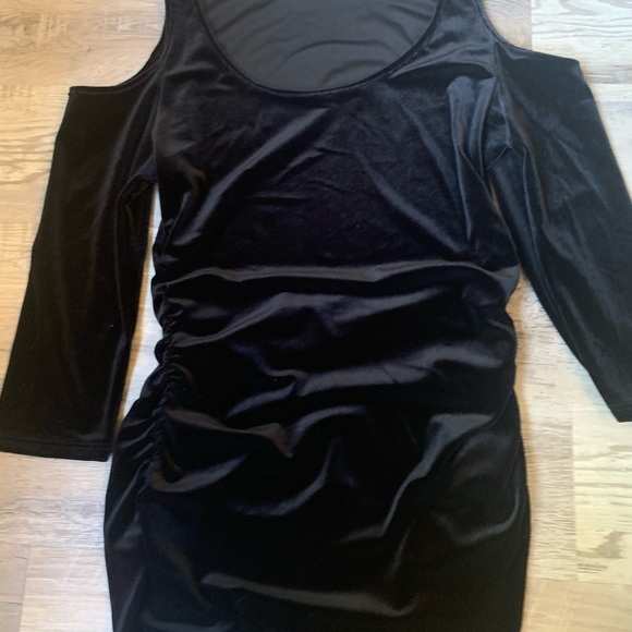 Boston Proper Tops - COPY - Boston Proper Stretch Velvet Top